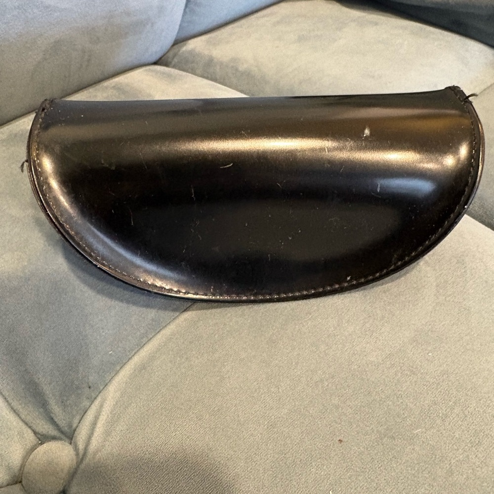 Fendi Black Leather empty sunglass case - Picture 3 of 4